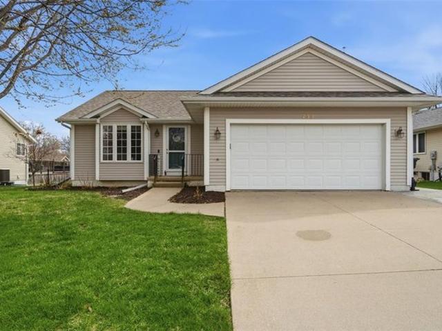 House for sale in Linn, Iowa