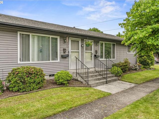 House for sale in Longview, Washington