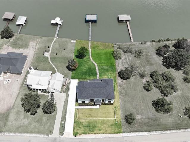 Property for sale in Navarro, Texas