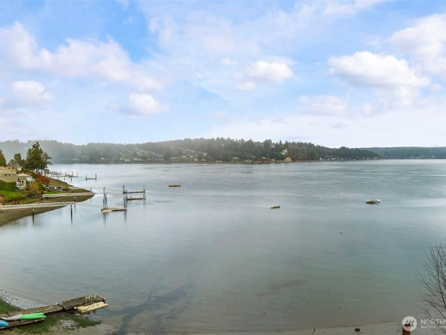 House for sale in Fox Island, Washington