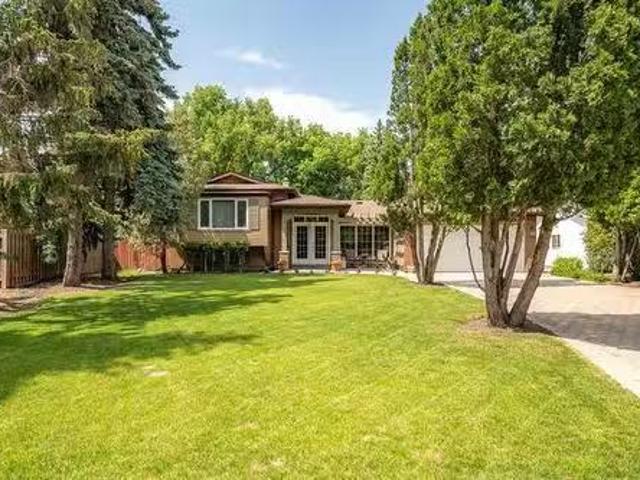 House for sale in East St. Paul, Manitoba