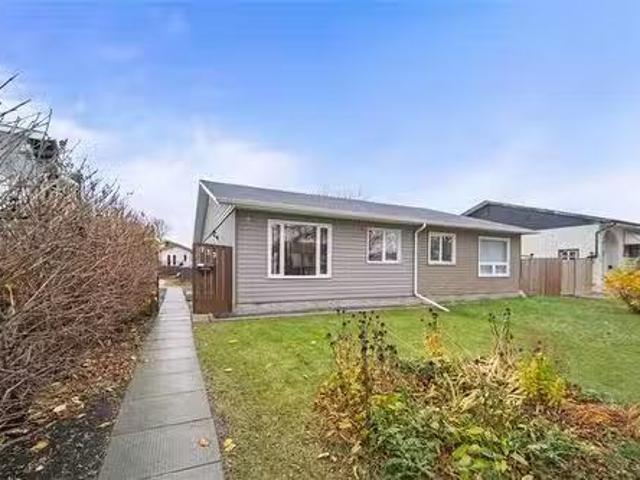 House for sale in East St. Paul, Manitoba