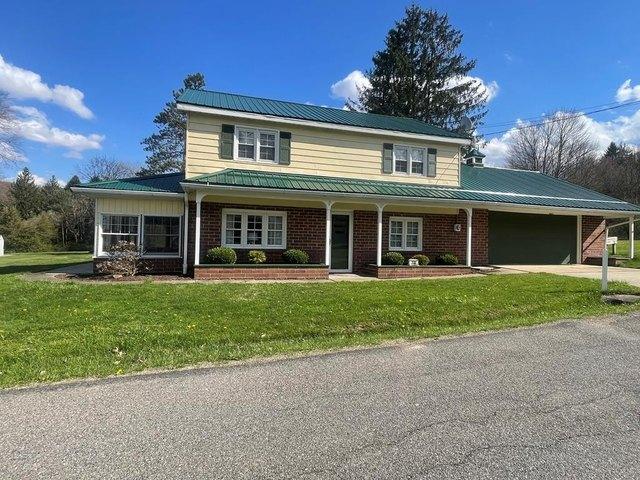 House for sale in Oak Ridge, Pennsylvania