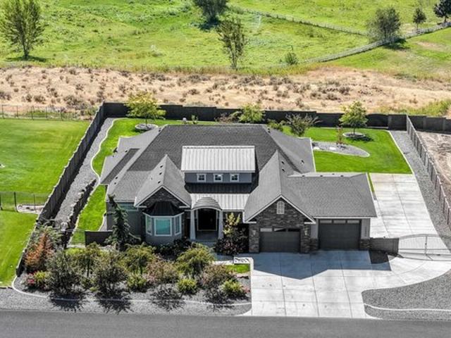House for sale in Kennewick, Washington