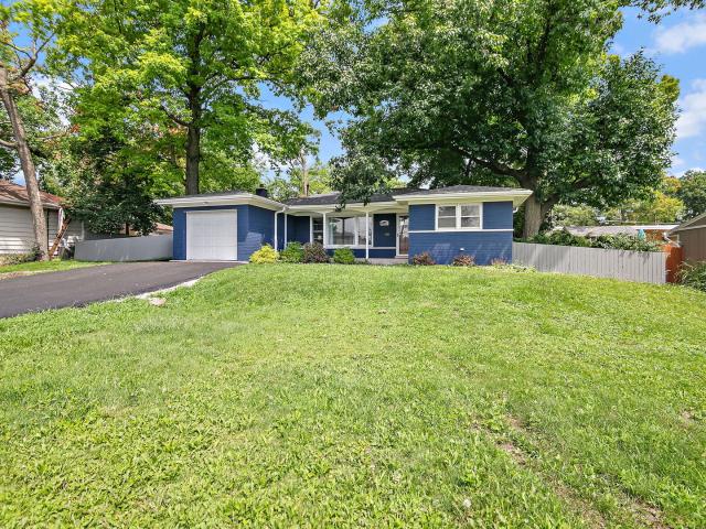 House for sale in Worth, Illinois