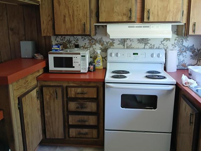 Farm for sale in Elnora, Indiana