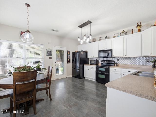 House for sale in Nesbit, Mississippi