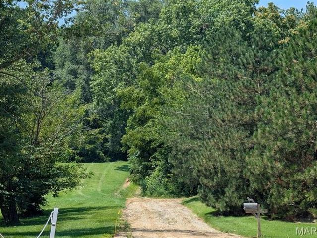 House for sale in Belleville, Illinois