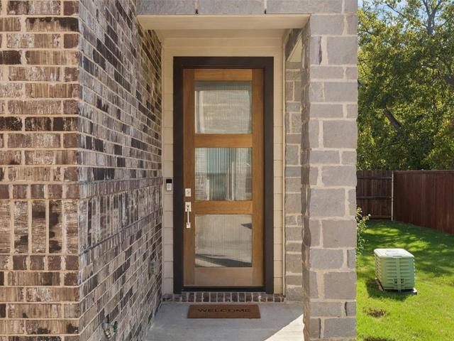 Townhouse for sale in Dallas, Texas