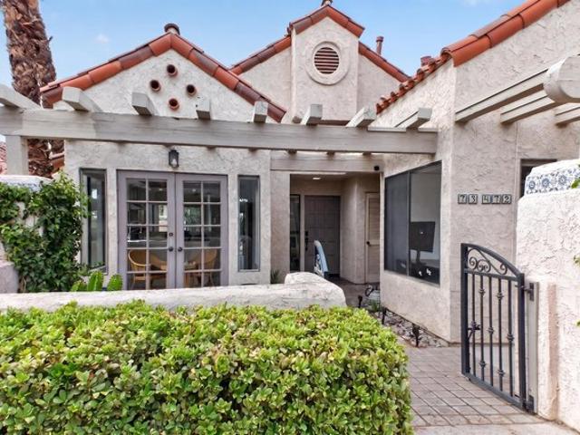 Townhouse for sale in Palm Desert, California