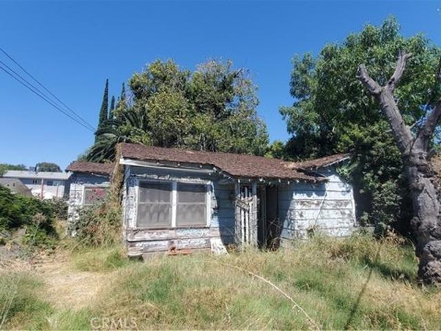 House for sale in Woodland Hills-Warner Center Neighborhood Council District, Canoga Park