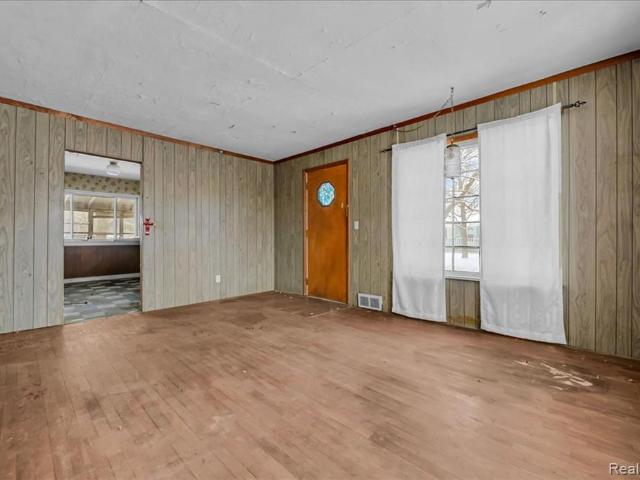 House for sale in Hamburg, Michigan