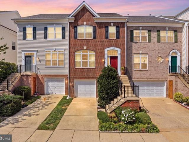 Townhouse for sale in Virginia