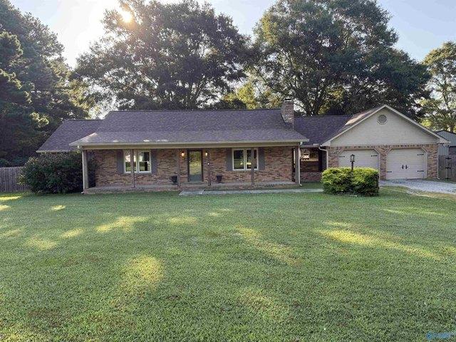 House for sale in Trinity, Alabama