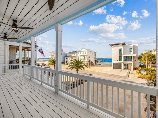 House for sale in Navarre, Florida