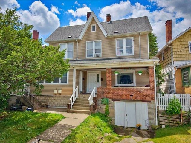 House for sale in Coraopolis, Pennsylvania