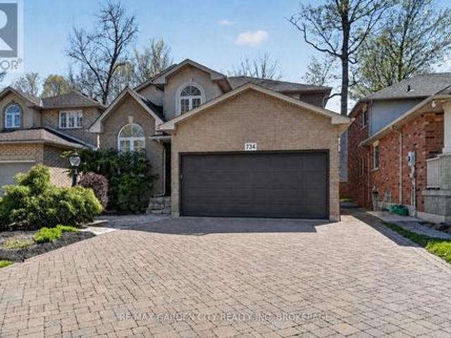 House for sale in Ancaster, Ontario