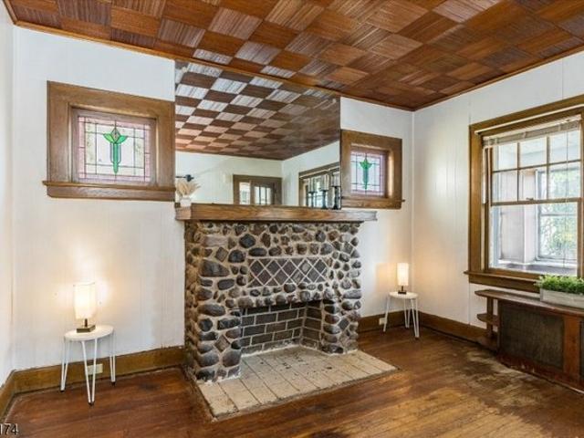 House for sale in Bloomfield, New Jersey
