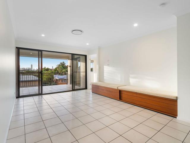 Apartment for rent in Toombul, Queensland
