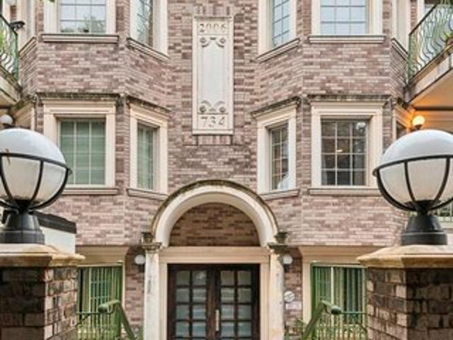 Condo for sale in Arverne, New York
