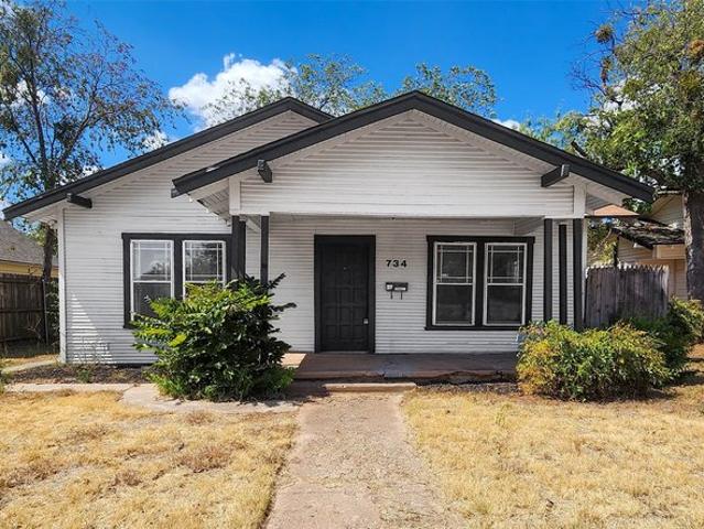 House for sale in Taylor, Texas