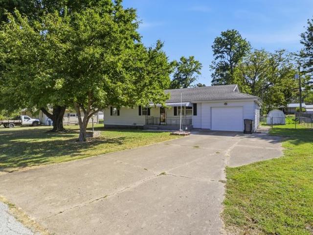 House for sale in Buffalo, Missouri