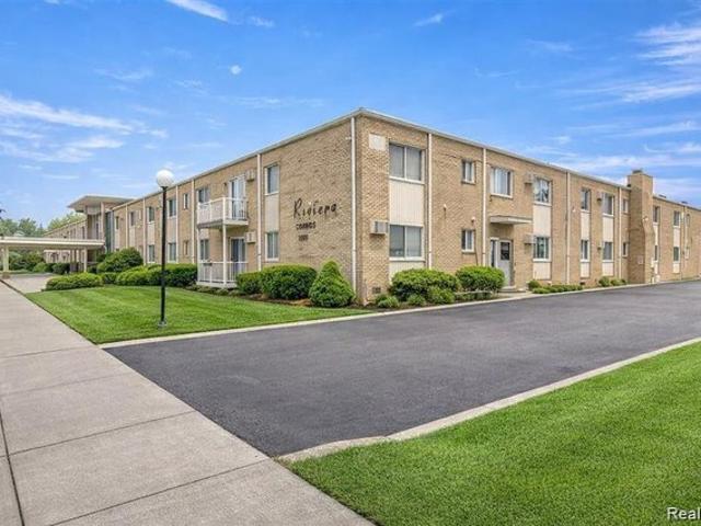 Condo for sale in Dearborn Heights, Michigan