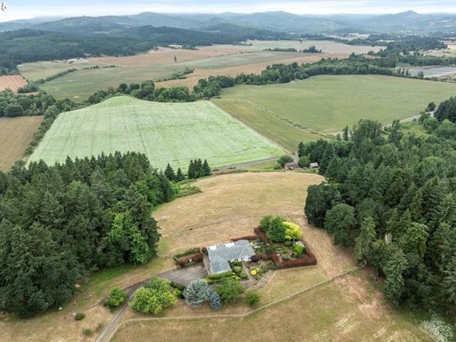 House for sale in Oregonia
