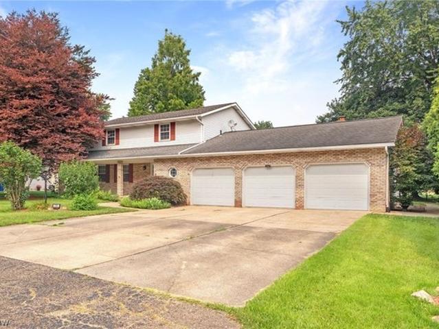 House for sale in North Canton, Ohio