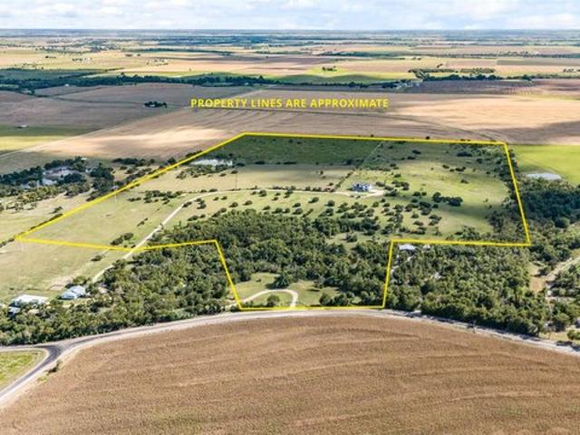 Farm for sale in Holland, Texas