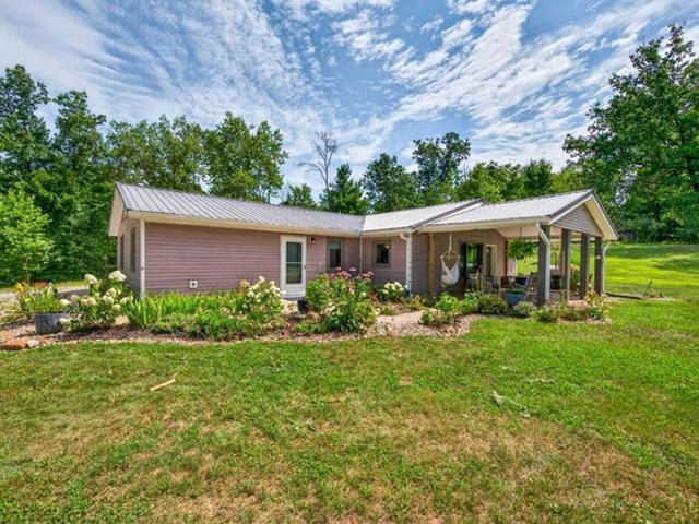 House for sale in Morgantown, Indiana