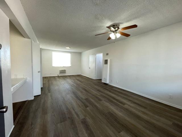 Apartment for rent in Woodland Hills-Warner Center Neighborhood Council District, Canoga Park