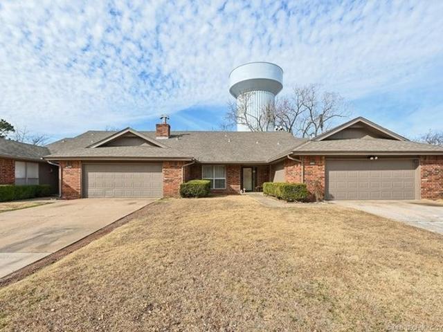 Townhouse for sale in Tulsa, Oklahoma