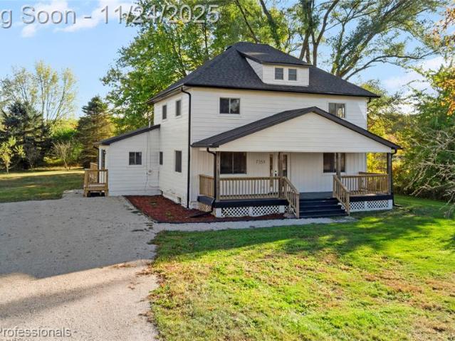House for sale in Casco, Michigan