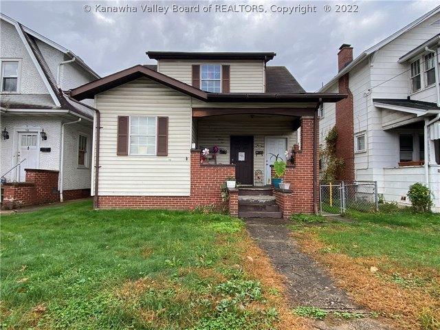 House for sale in Charleston, West Virginia
