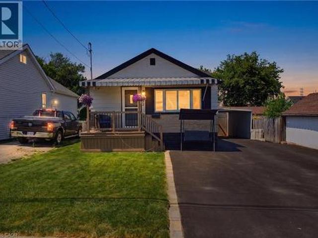 House for sale in Ancaster, Ontario