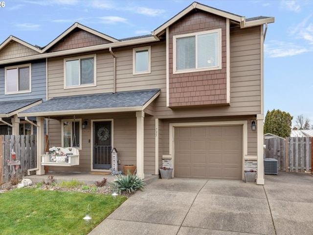 Townhouse for sale in Oregonia