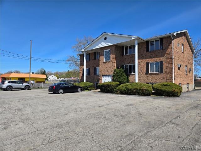 House for sale in West Seneca, New York
