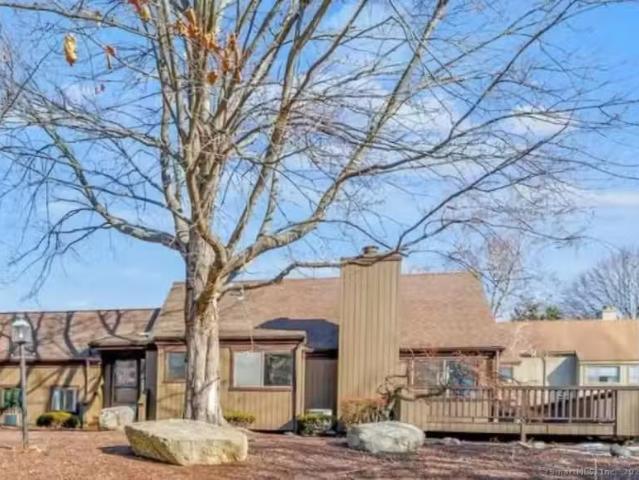 Apartment for rent in Trumbull