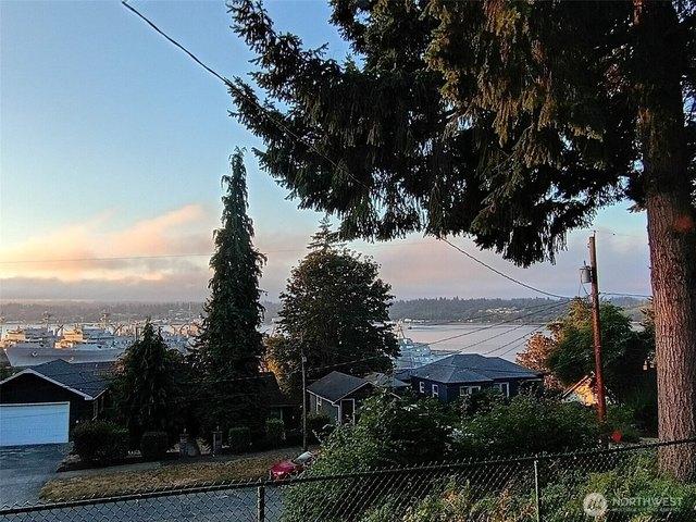 House for sale in Belfair, Washington