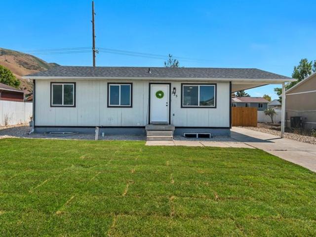 House for sale in Tooele, Utah