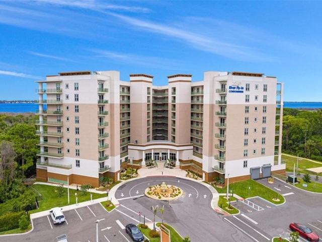 Condo for sale in Merritt Island, Florida