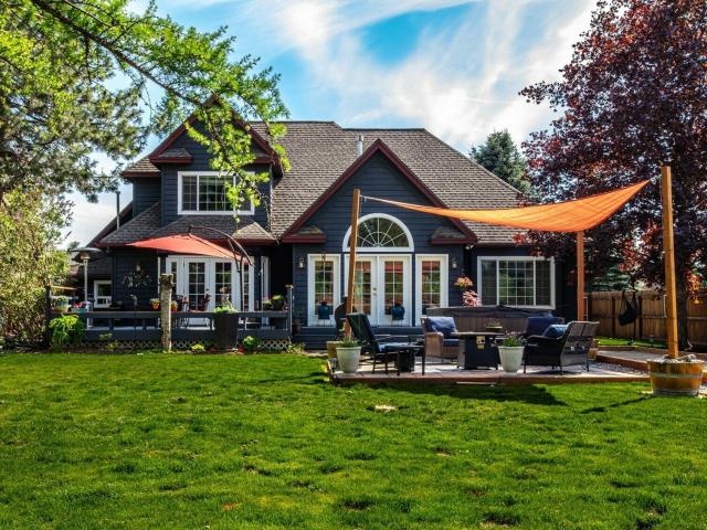 House for sale in Sandpoint
