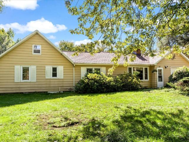 House for sale in Walker, Kent County