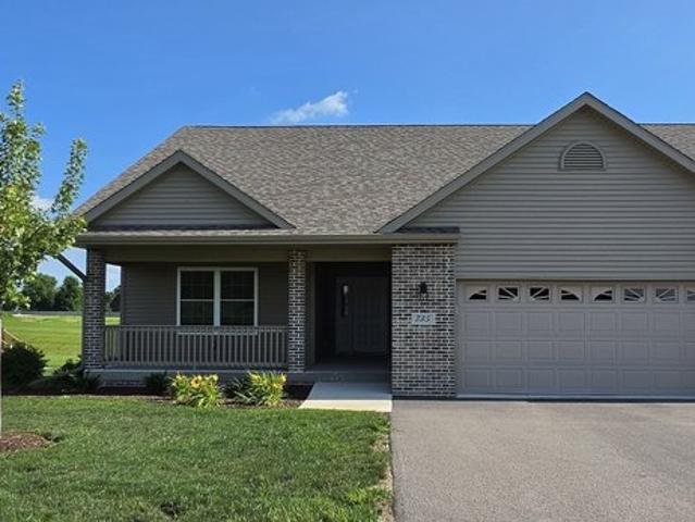 Townhouse for sale in Dixon, Illinois