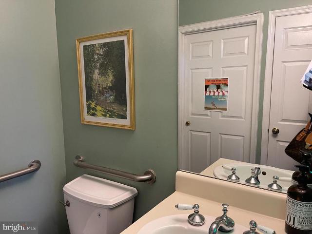 Commercial for sale in Annandale