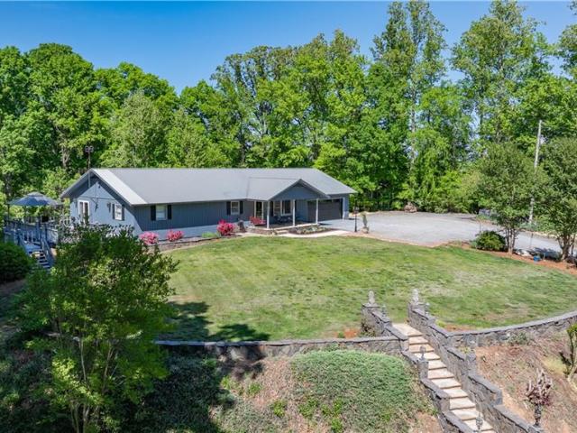House for sale in Denton, North Carolina