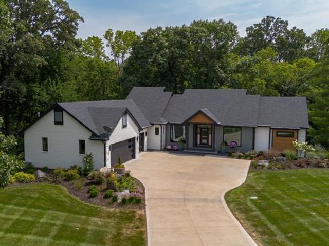 House for sale in Johnston, Iowa