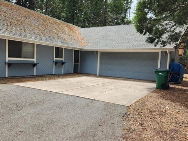 House for sale in Shasta, California