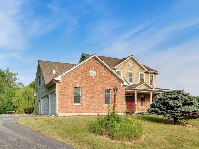 House for sale in Mchenry, Illinois